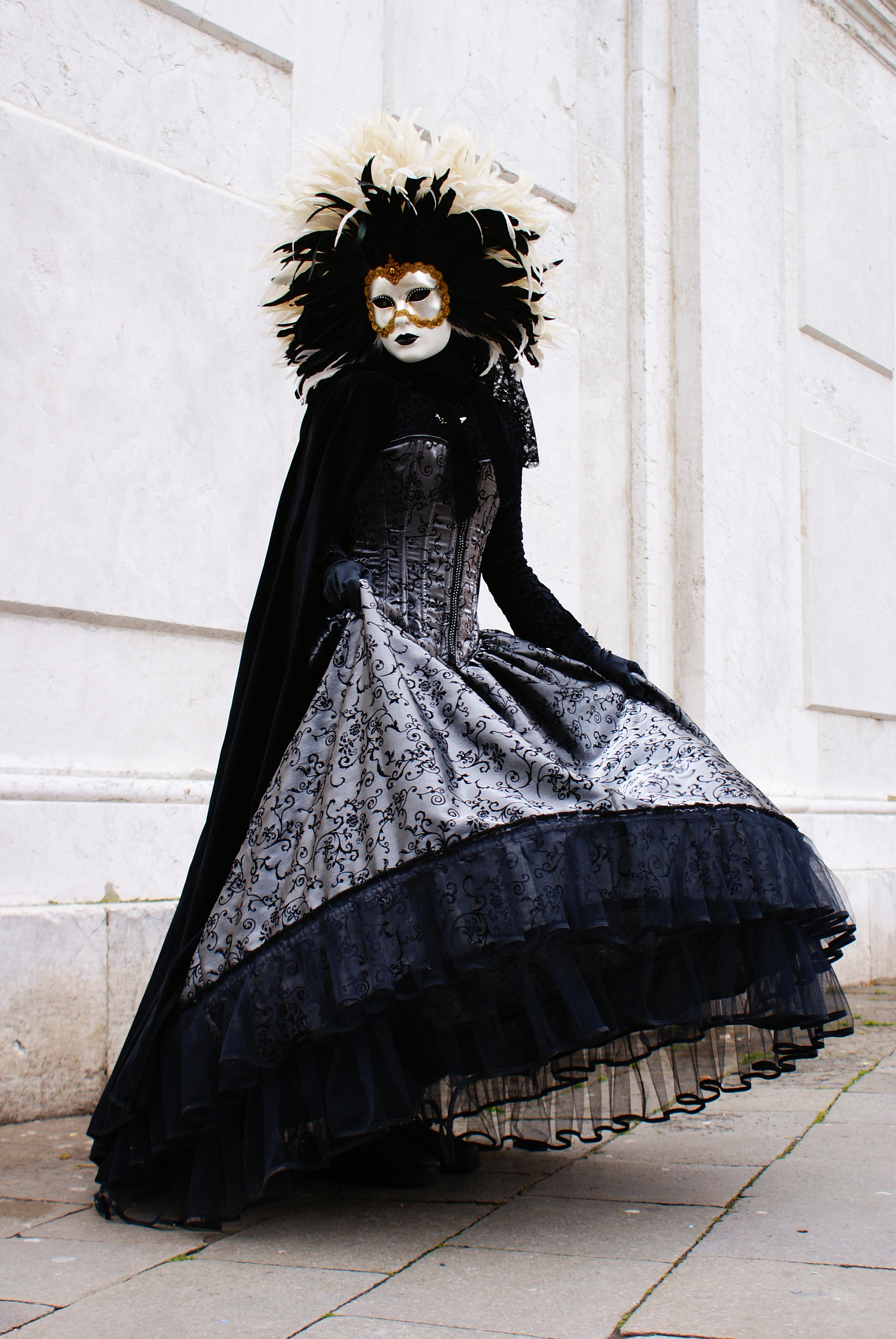 venice-black-mask-queen.JPG